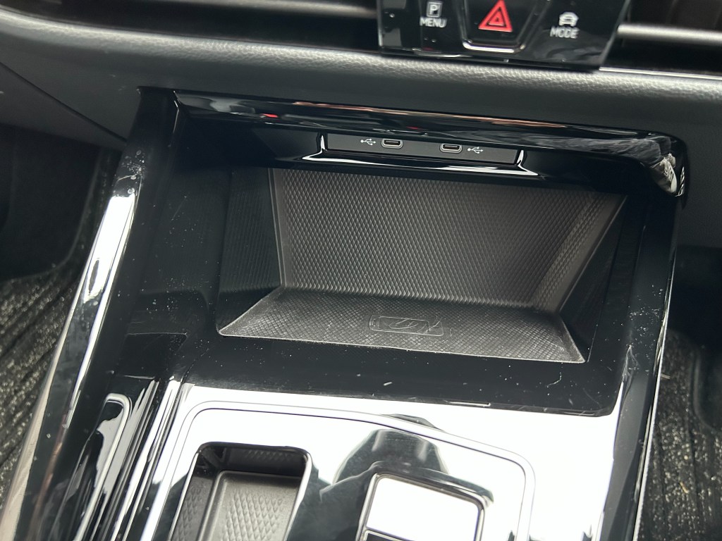 Golf8の室内清掃: 簡単便利な機能